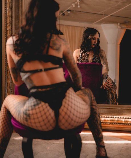 PippiGothStocking model high quality image