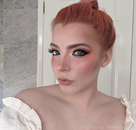 freekittycontent perfect model photo