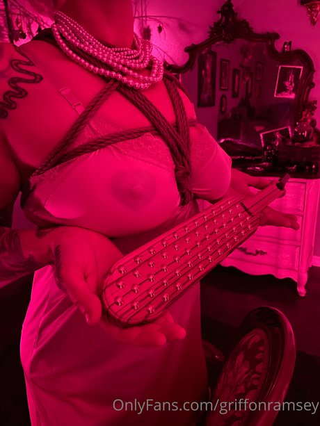 Griffon Ramsey star top img