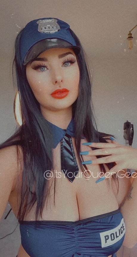 Not in Use Queenie model high quality photo