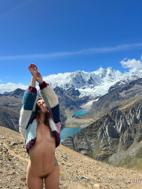 lesbian fingering onlyfans naked pic