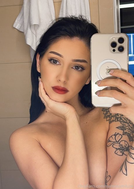 Nami Mami Lune model porn gallery