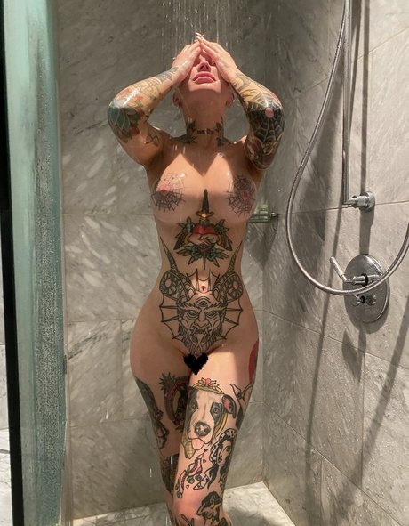 Embodoe pornstar nudes pics