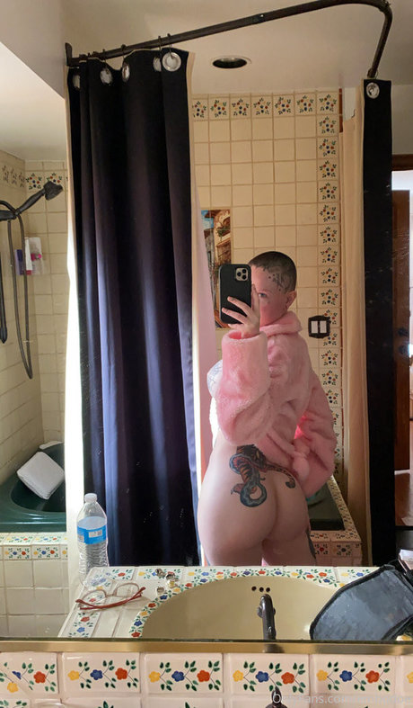 Embodoe sex actress photo