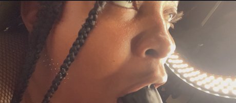 MsixElaaVip model xxx pictures