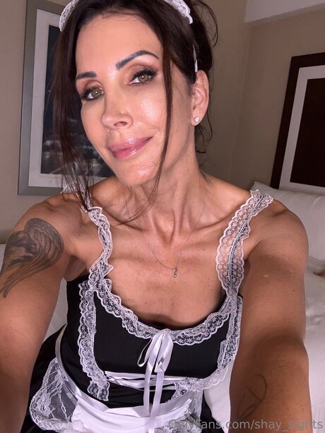 Shay Sights model top photo