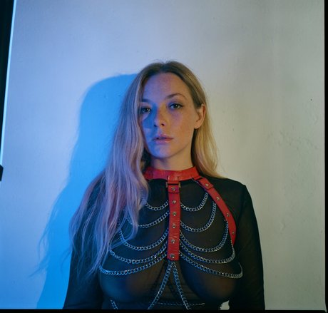 latina shemale onlyfans top image