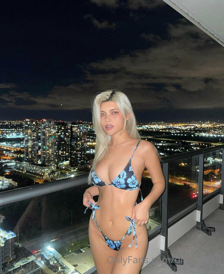 diakimeko star porn gallery