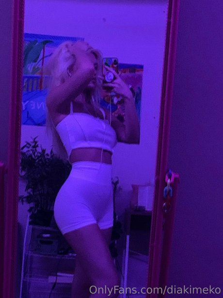 diakimeko model image