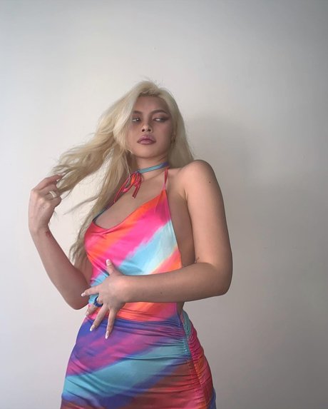 diakimeko model hot photos