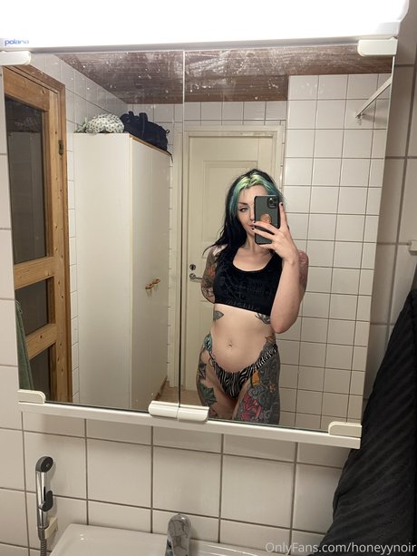 huge tits milf onlyfans free naked img