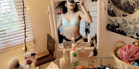 horny girls onlyfans beautiful photos