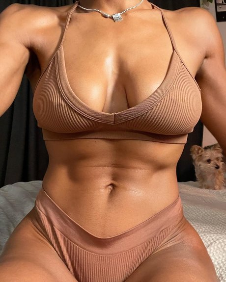 pretty onlyfans beautiful naked galleries