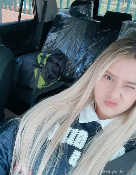 makeup artist onlyfans sexy nude image