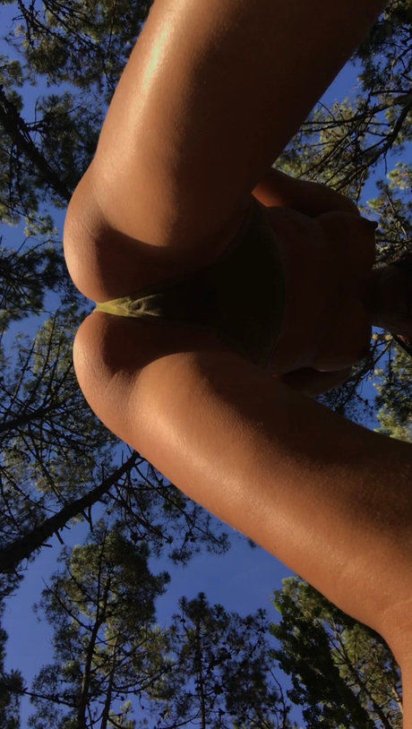 Adelina Lopez_ hot model galleries