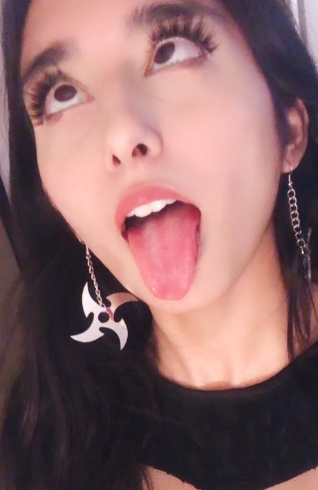 hinawynne model nudes image