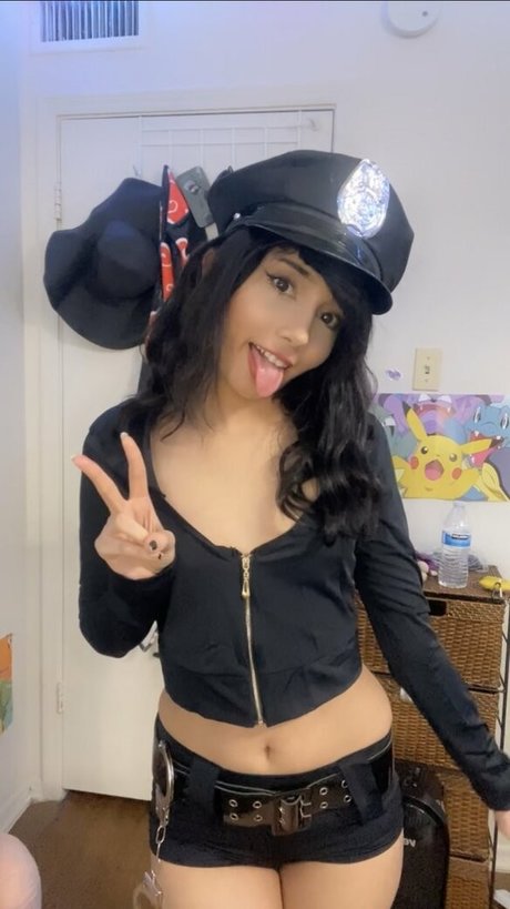 hinawynne star erotic photo