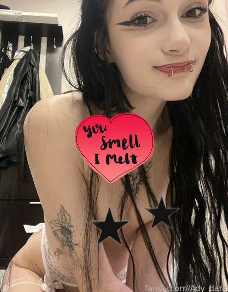 famous nude onlyfans exclusive pics