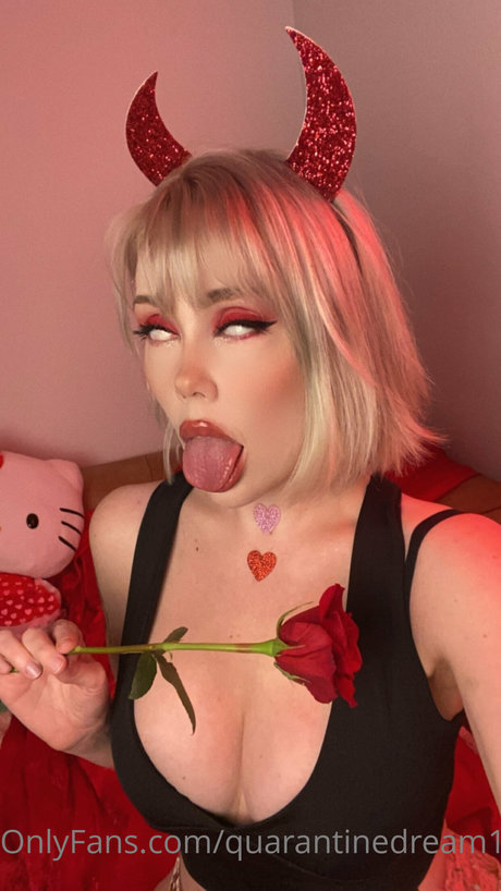 Della Dreams adult actress photos