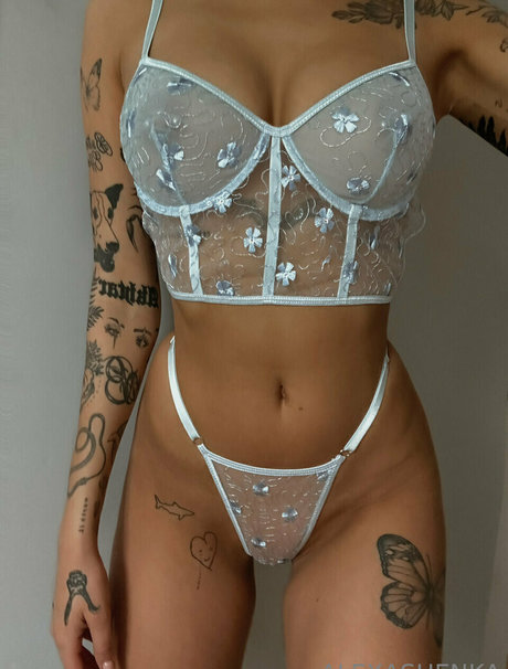 Sashenka Alexander erotic actress galleries