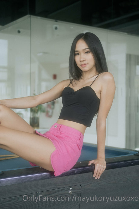 blonde deepthroat onlyfans hd pictures