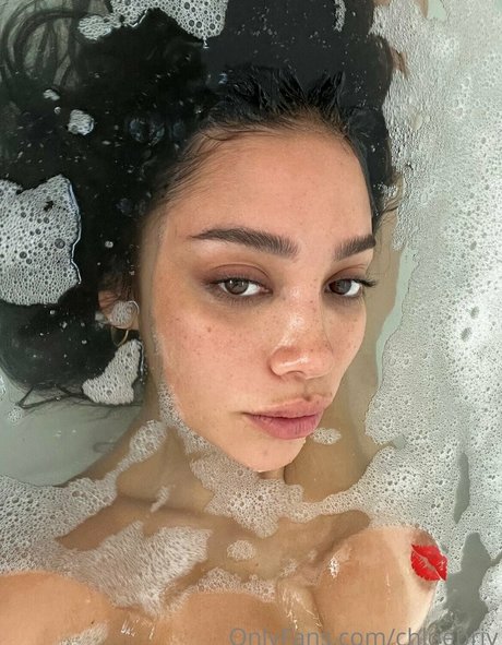 Chloepriv model sex images