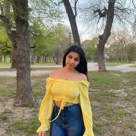 dayzevana erotic star pics