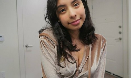 dayzevana xxx actress galleries