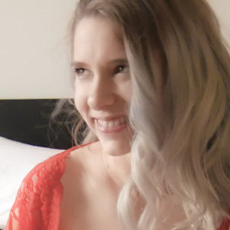 thick latina milf onlyfans adult image