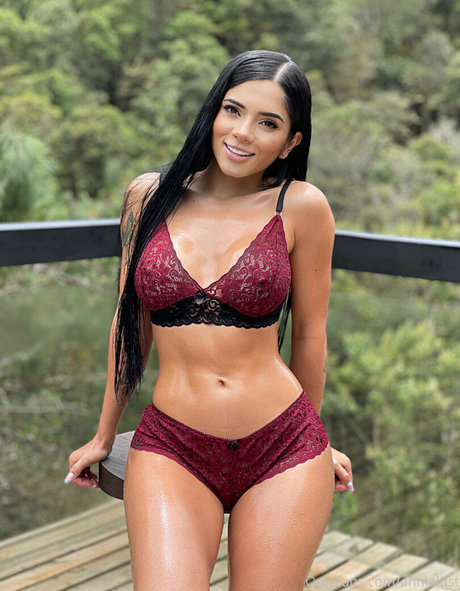 Annie Lust pornstar sexy img