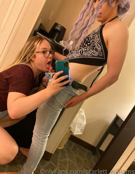 curvy shemale onlyfans erotic galleries