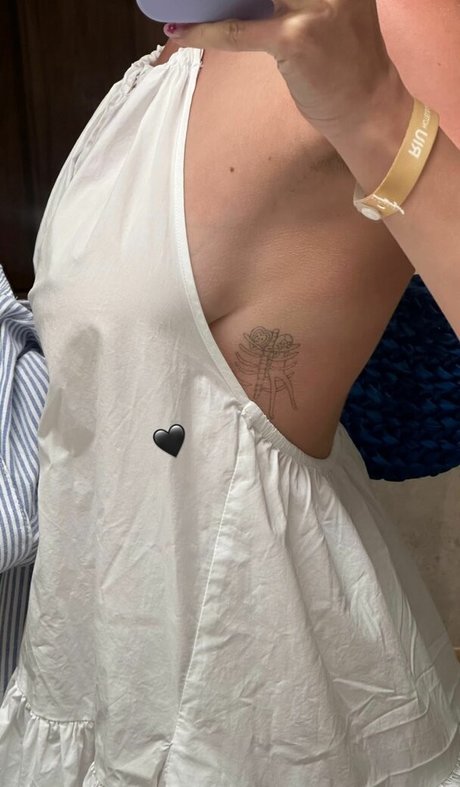 blonde deepthroat onlyfans hd photos