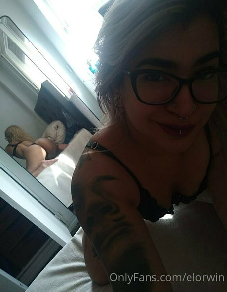 latina shemale onlyfans naked photo