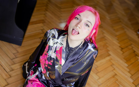 silkyskins sex actress pictures