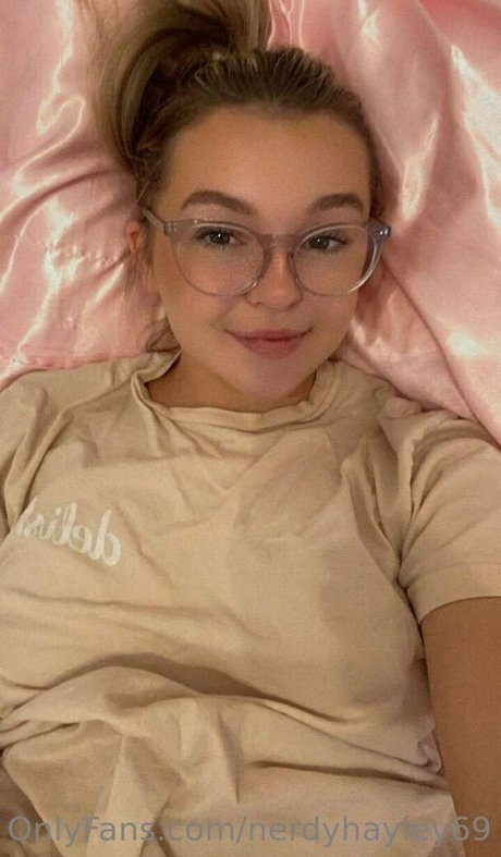 nerdyhayley69 sex model galleries