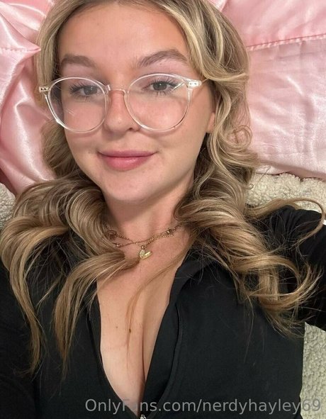 nerdyhayley69 pornstar xxx photo