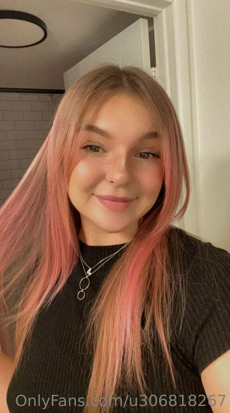 nerdyhayley69 pornstar beautiful image