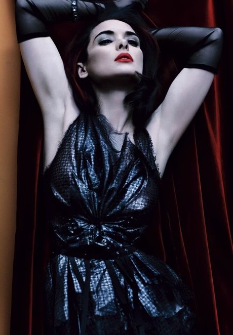 Winona Ryder naked model image