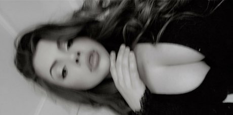 bigbuttbambii erotic model images