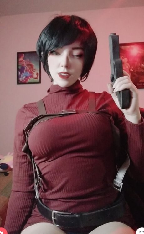 Viviane Grisa pretty actress img