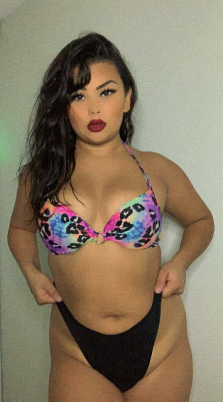 samanthababyy pretty model pic