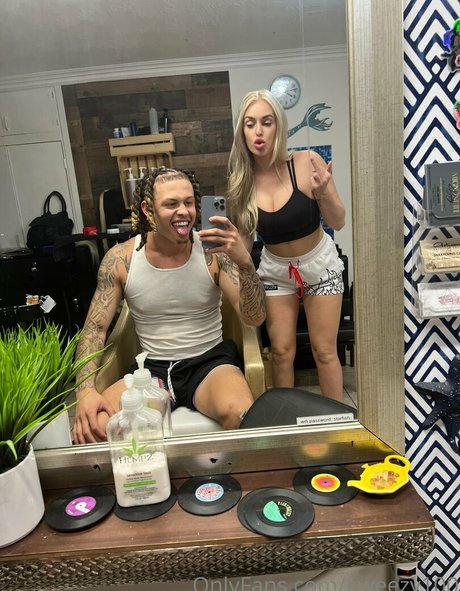 kweezy100 pornstar naked photo