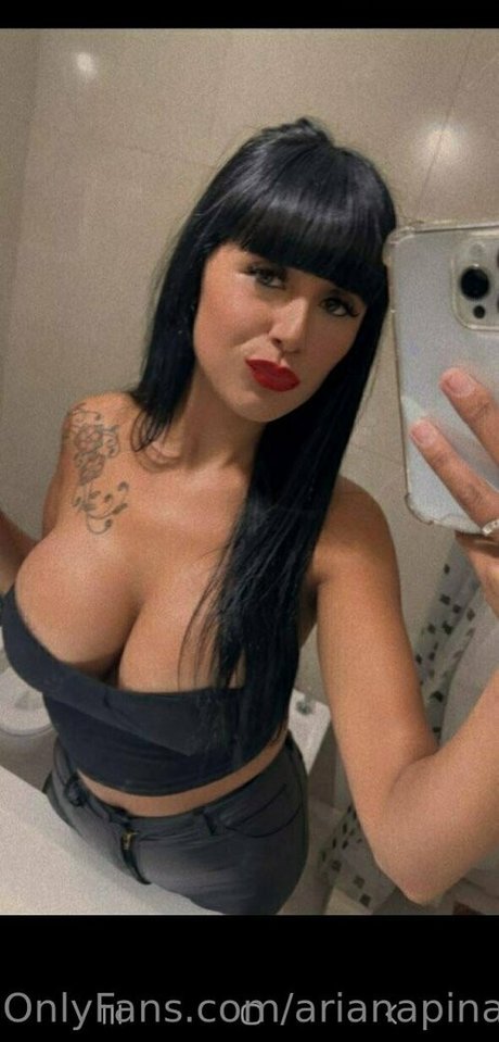 arianapinafree model perfect photo