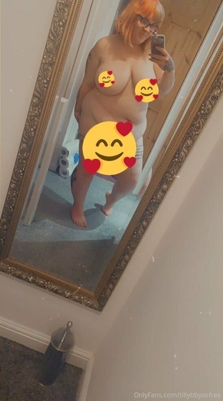 tillybbyxofree pornstar nudes pics