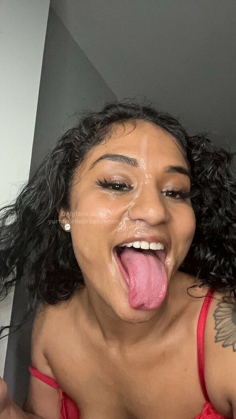 yurfavoritedreammm model sexy photos