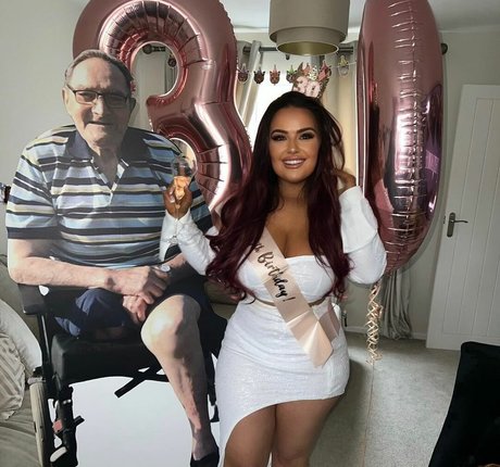 Shauni Rixon model pretty pictures