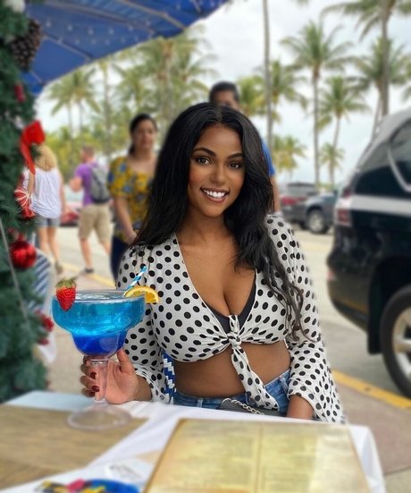 Pilarr star erotic gallery