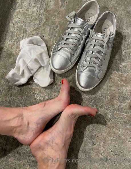 fridayfancyfeet nude star pictures