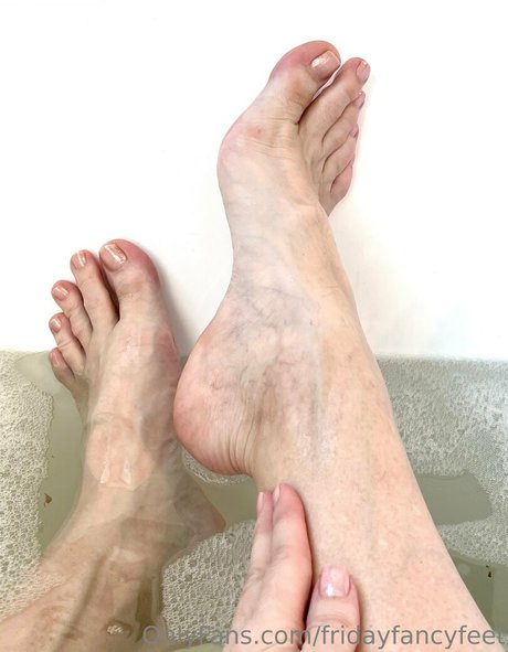 fridayfancyfeet pornstar exclusive img