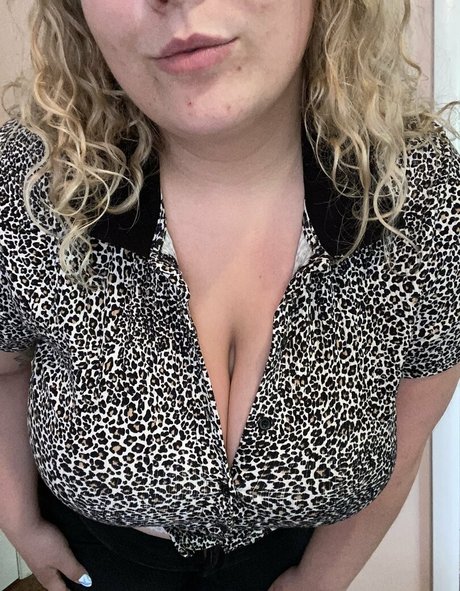 famous ladyboy onlyfans porn pictures